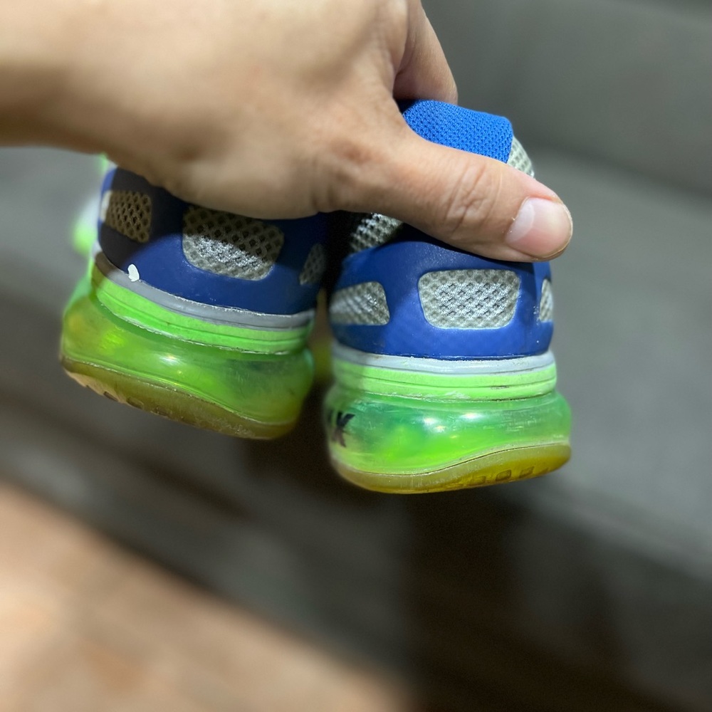 Nike - Picture 4 of 4